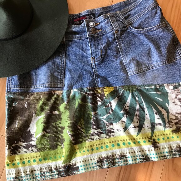 Reworked Denim Mini Skirt, Size 6 (Junior): Upcycled Handmade Boho Jean Skirt - Picture 4 of 11